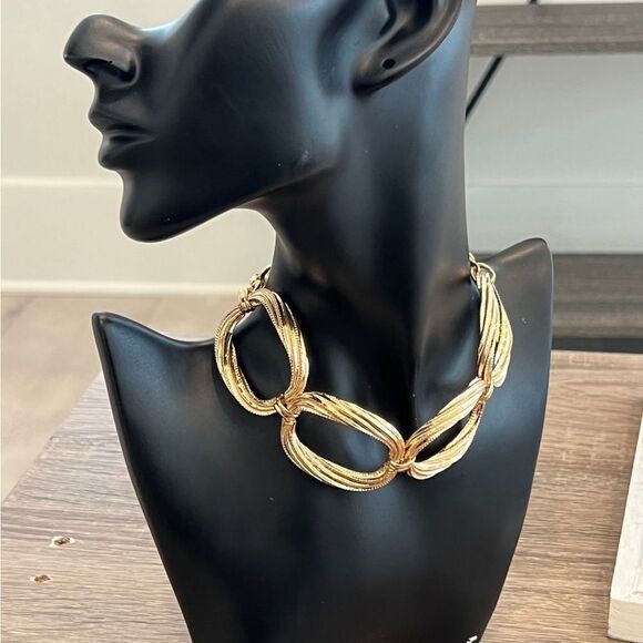 Vintage Gold Link Chain Necklace - Picture 4 of 6